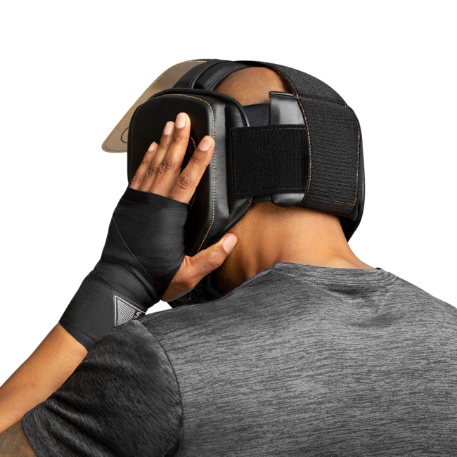 Hayabusa T3 MMA Headgear – Zwart/Goud