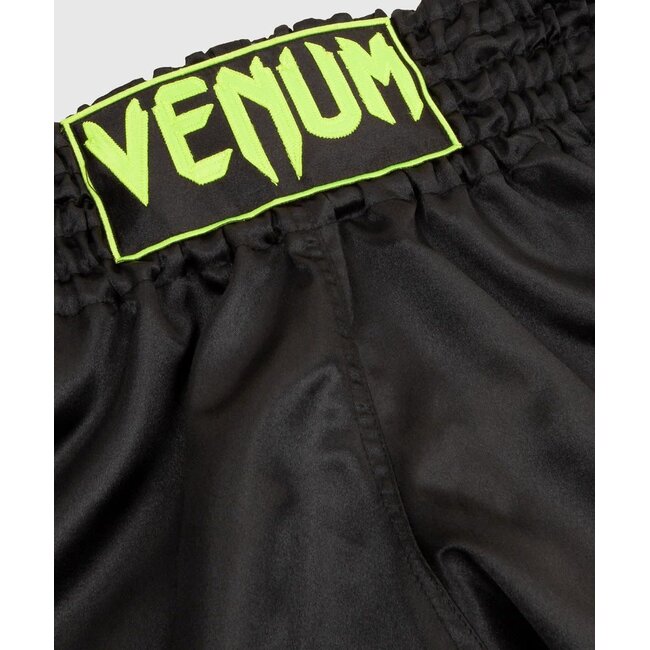 Venum MUAY THAI SHORTS CLASSIC- ZWART/NEONGEEL