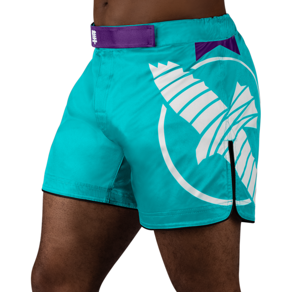 Hayabusa Icon MMA-Shorts mit mittelhohem Oberschenkel – Blaugrün/Weiß