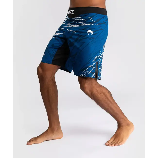 Venum UFC Fusion Authentic Fight Night Men’s Fight Short - Long Fit - Blauw