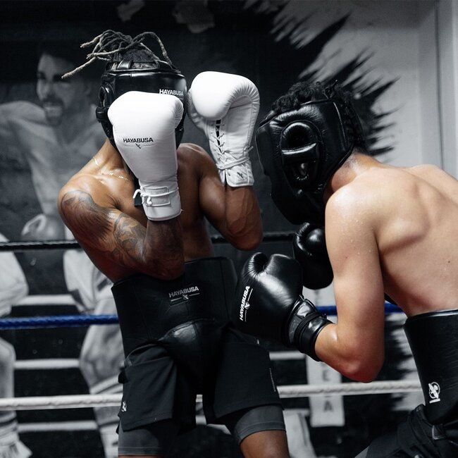 Hayabusa Pro Boxing kruisbeschermer - Zwart