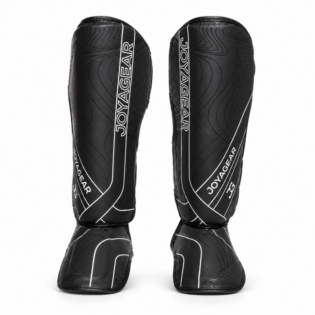 JOYA JOYA Essential Fightset – Bokshandschoenen & Scheenbeschermers – Zwart/Wit