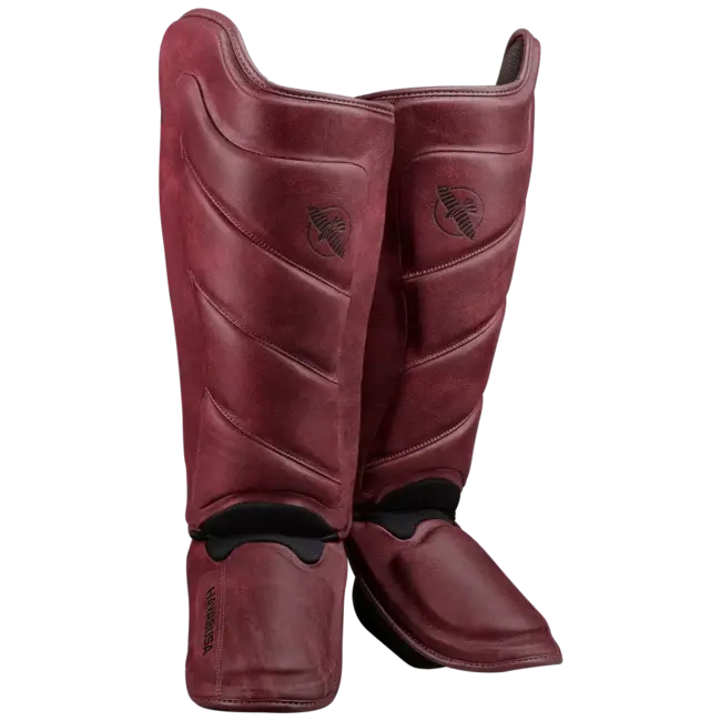 Hayabusa T3 LX Fightset Crimson/Rood – Leren Bokshandschoenen en Scheenbeschermers