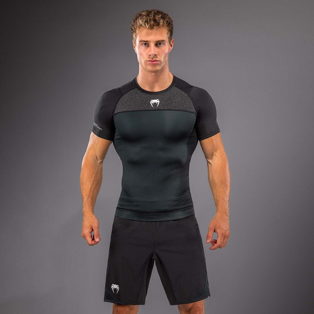 Venum G-Fit Scale Rashguard manches courtes - noir