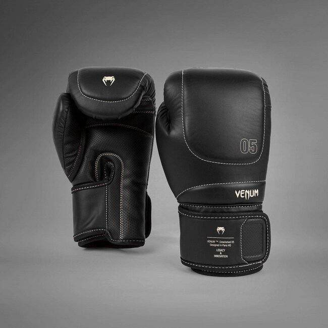 Venum Impact Evo bokshandschoenen – Black
