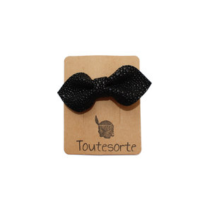 Big Bow Pin | Black Drops