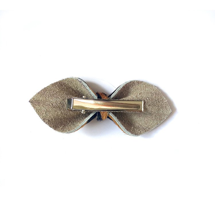 Big Bow Pin | Zebra