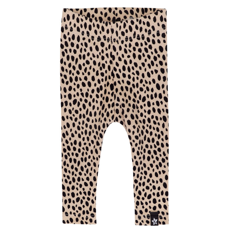 by Kels Newborn Broekje | Cheetah dots rib sand