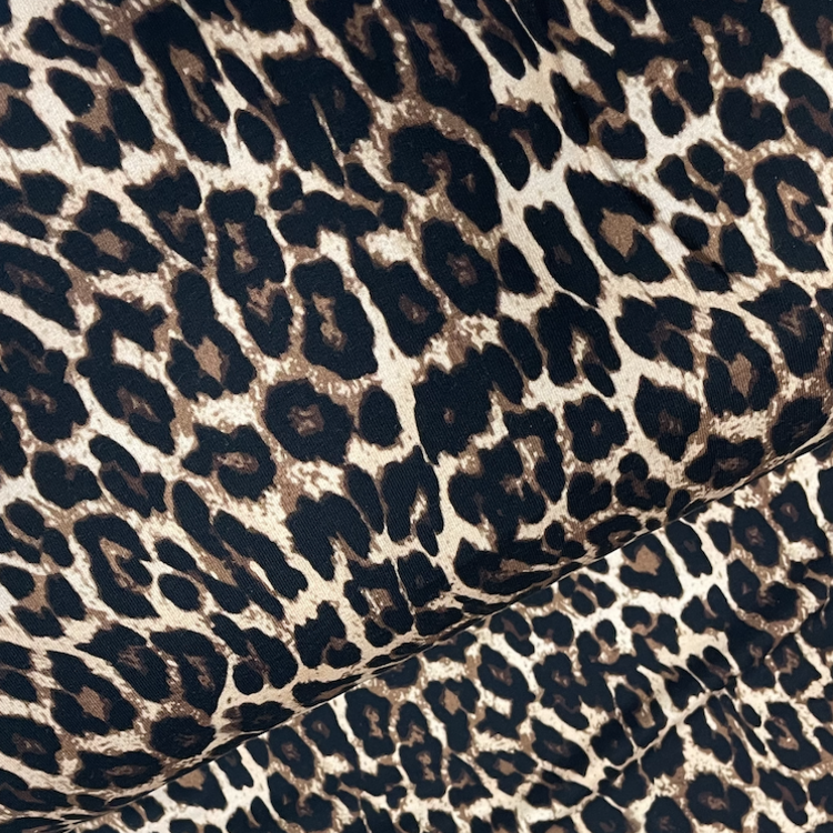 by Kels Dames Flared of Legging | Leopard Brown