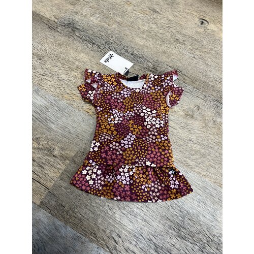 by Kels 50/56 set aanbieding shirt ruffle en rokje by Kels 50/56 set aanbieding shirt ruffle en rokje