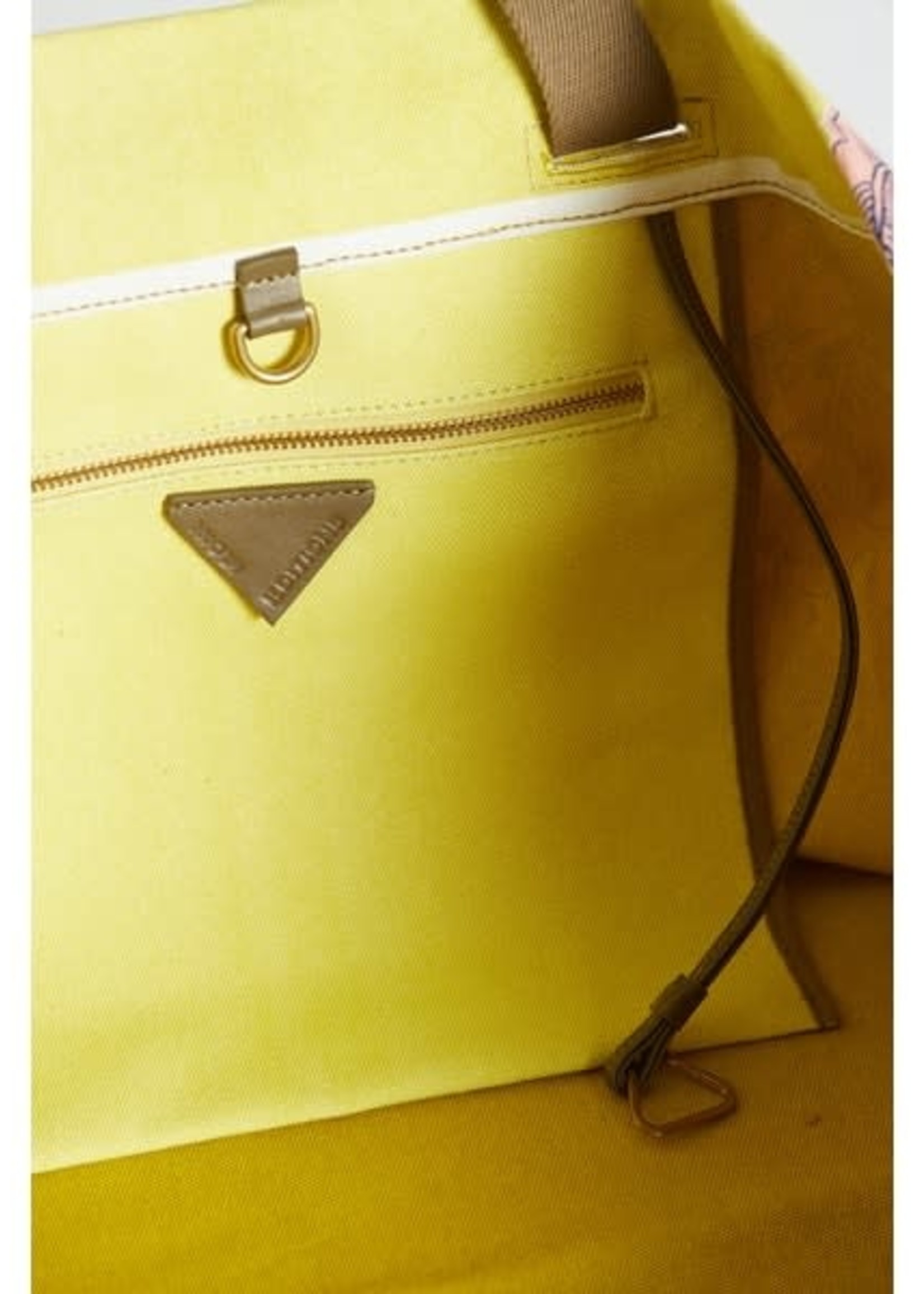 Inoui Editions Carrier Bag Robinson Yellow