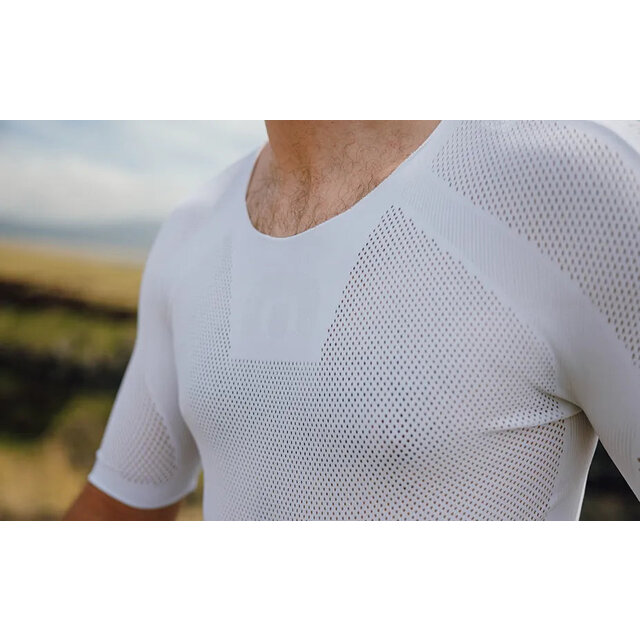 Megmeister Base Layer Short Sleeved S/M wit Megmeister Base Layer Short Sleeved S/M wit