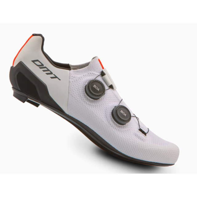 DMT SS24 (M0010DMT23SH10-A-0065) SCHOENEN ROAD SH10 ZWART/WIT DMT SS24 (M0010DMT23SH10-A-0065) SCHOENEN ROAD SH10 ZWART/WIT