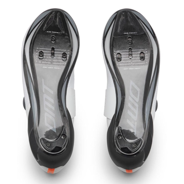 DMT SS24 (M0010DMT23SH10-A-0065) SCHOENEN ROAD SH10 ZWART/WIT DMT SS24 (M0010DMT23SH10-A-0065) SCHOENEN ROAD SH10 ZWART/WIT