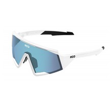 KOO Spectro White Sunglasses met Photochromic Turquoise Lens