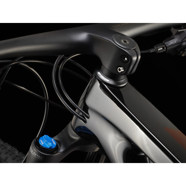 TREK Supercaliber SLR 9.8 XT Gen 2 TREK Supercaliber SLR 9.8 XT Gen 2