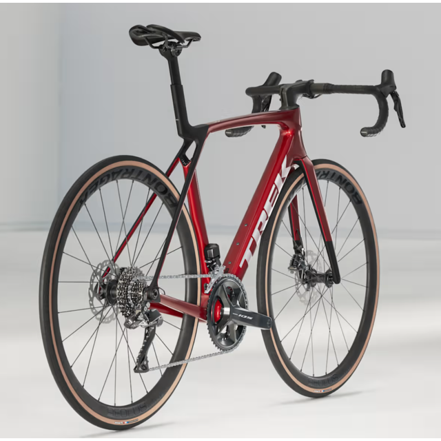 TREK Madone SL 6 Gen 8 - 2025 TREK Madone SL 6 Gen 8 - 2025