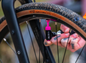 Muc-off inflator kit road