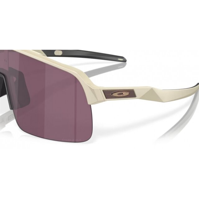 Oakey Sutro Lite Matte Sand - Prizm Road Black