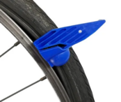 Rehook Tyre Glider
