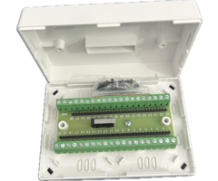 Lasdoos 38 voudig met sabotage schakelaar kleur wit met schroefklemmen