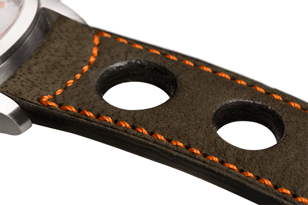 Bracelet aéré en nubuck brun  surpiqué orange