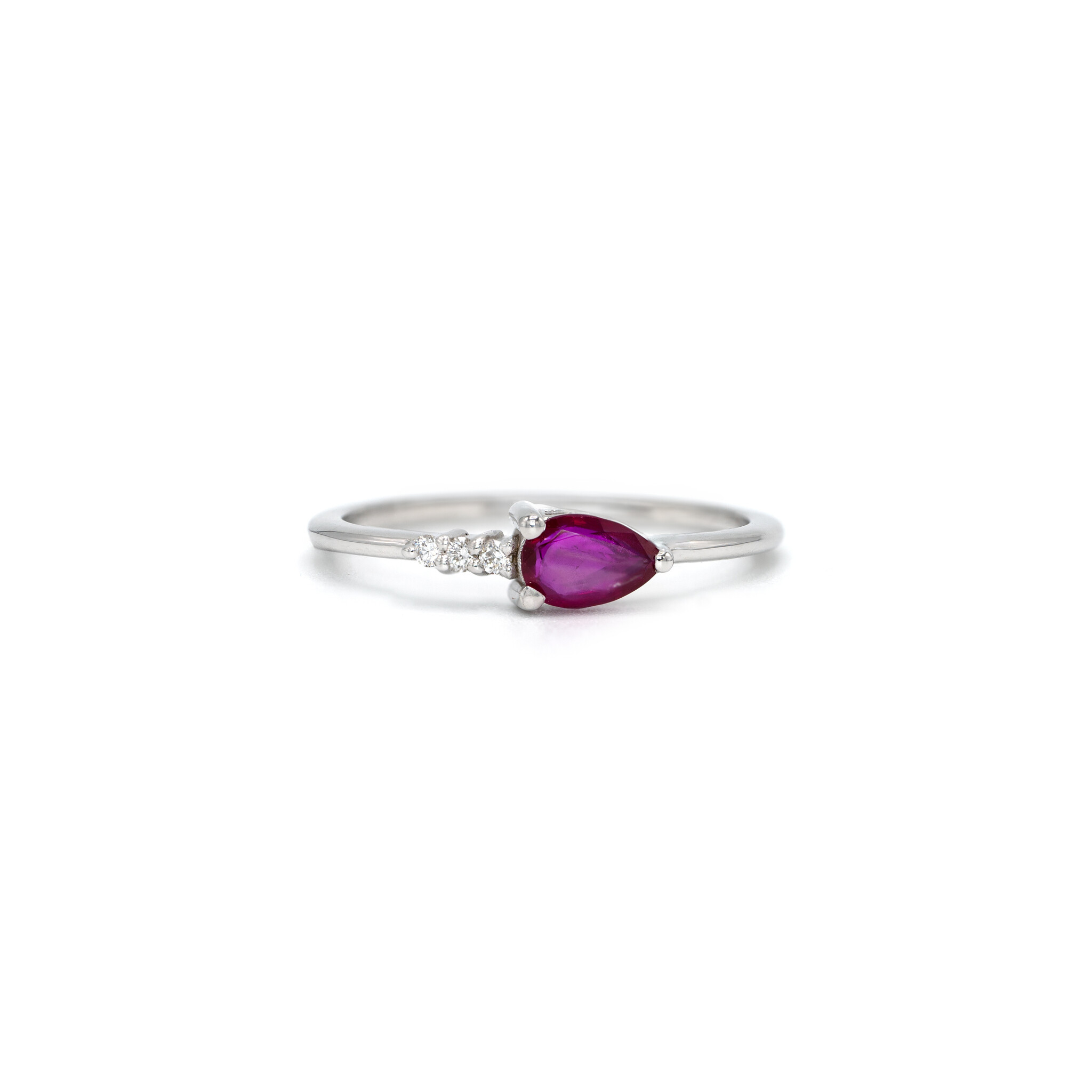 Bague  or blanc 18Kt. 1,6g  rubis 0,34ct. diamant 0,03ct.