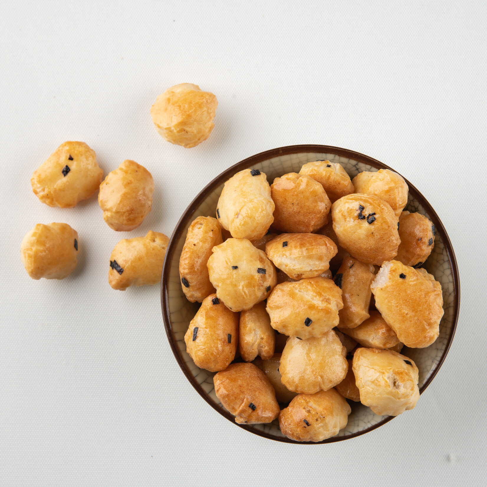Sumi Cracker