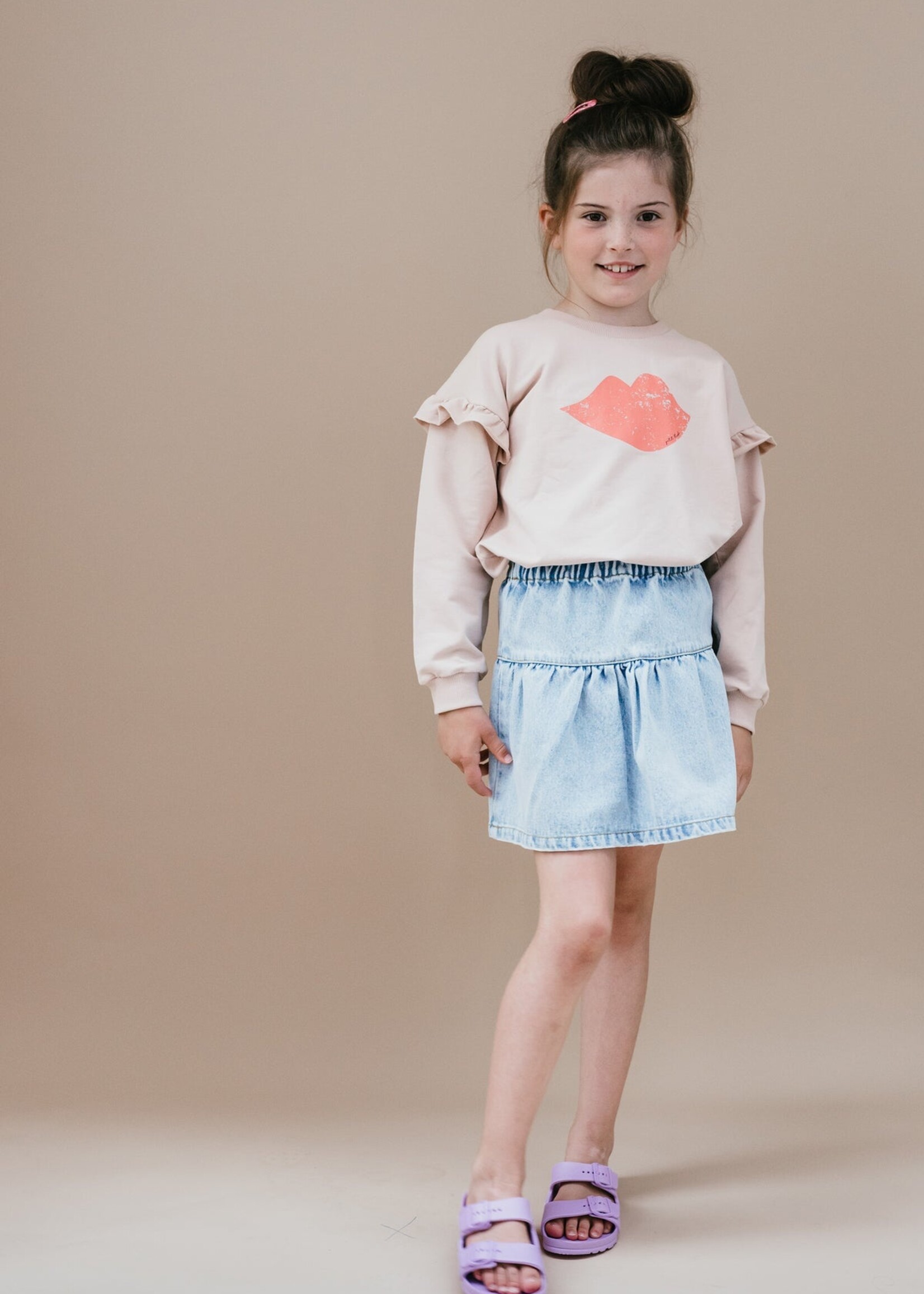 Petit Blush Petit Blush | Ruffle Sweater "KISS" - Brazillian Sand