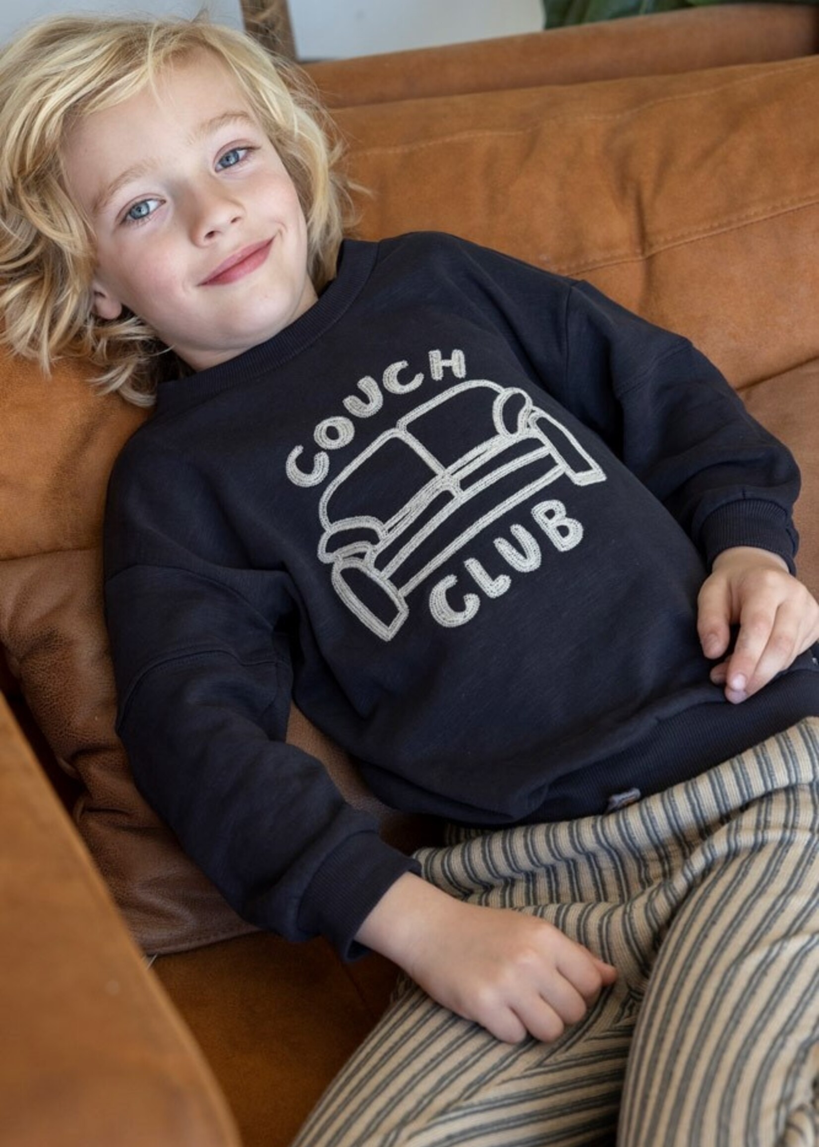 Sturdy Sturdy | Sweater - Couch Club - Zwart