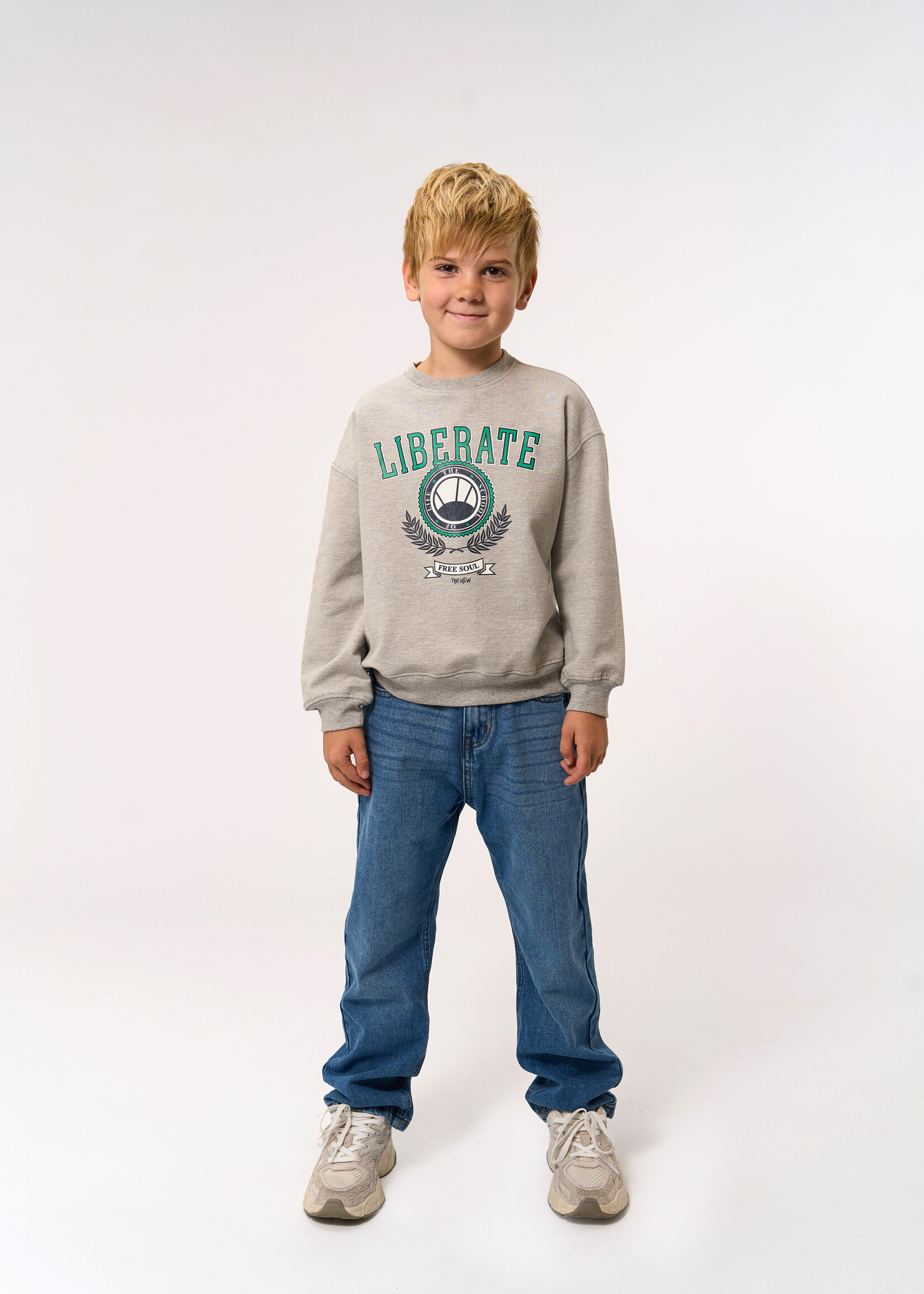 THE NEW THE NEW | TNPenno OS Sweatshirt - Light Grey Melange