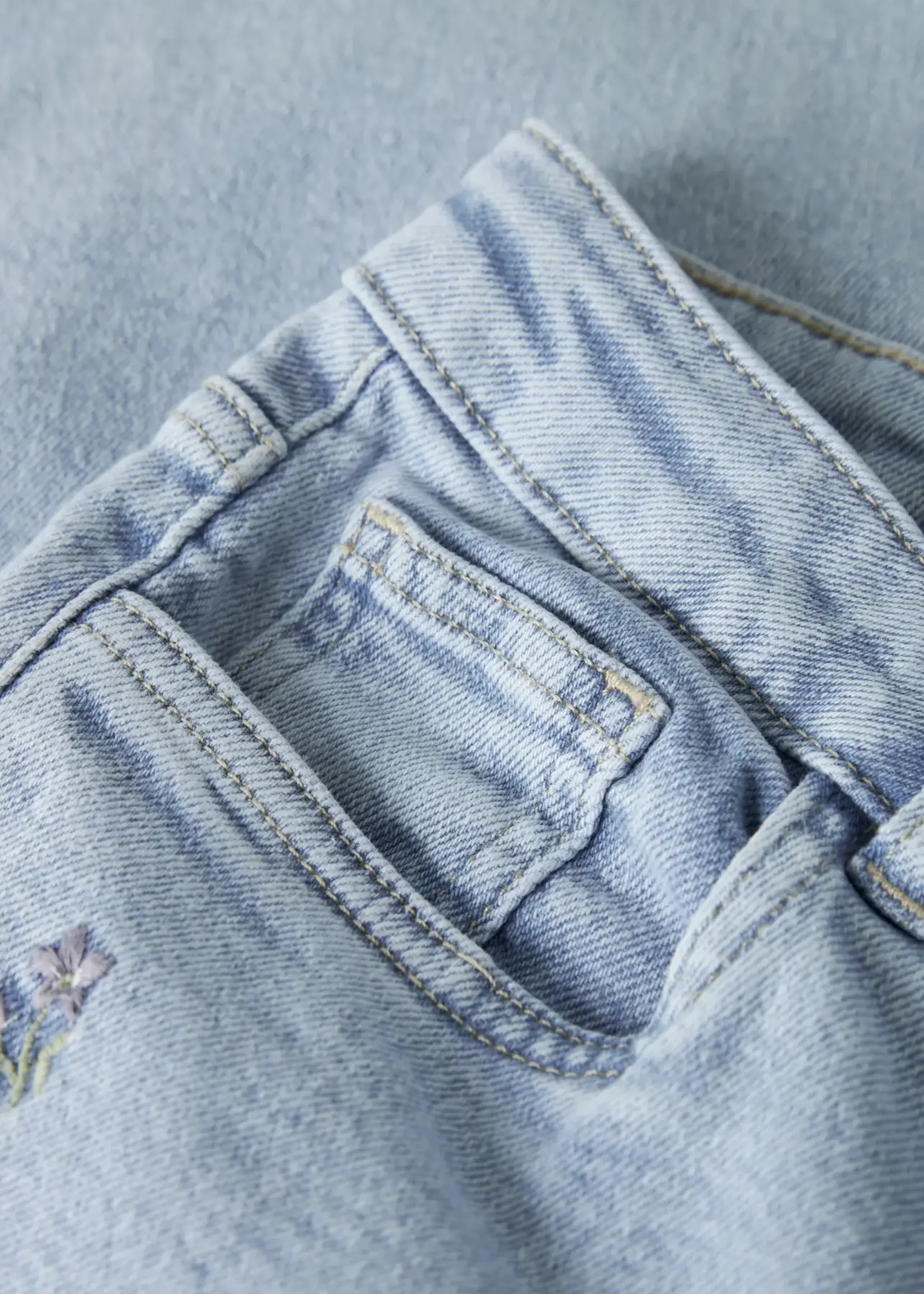 Name It Name It | NKFROSE WIDE EMB JEANS 2010-FR NOOS - Light Blue Denim FLOWER EMBROIDERY