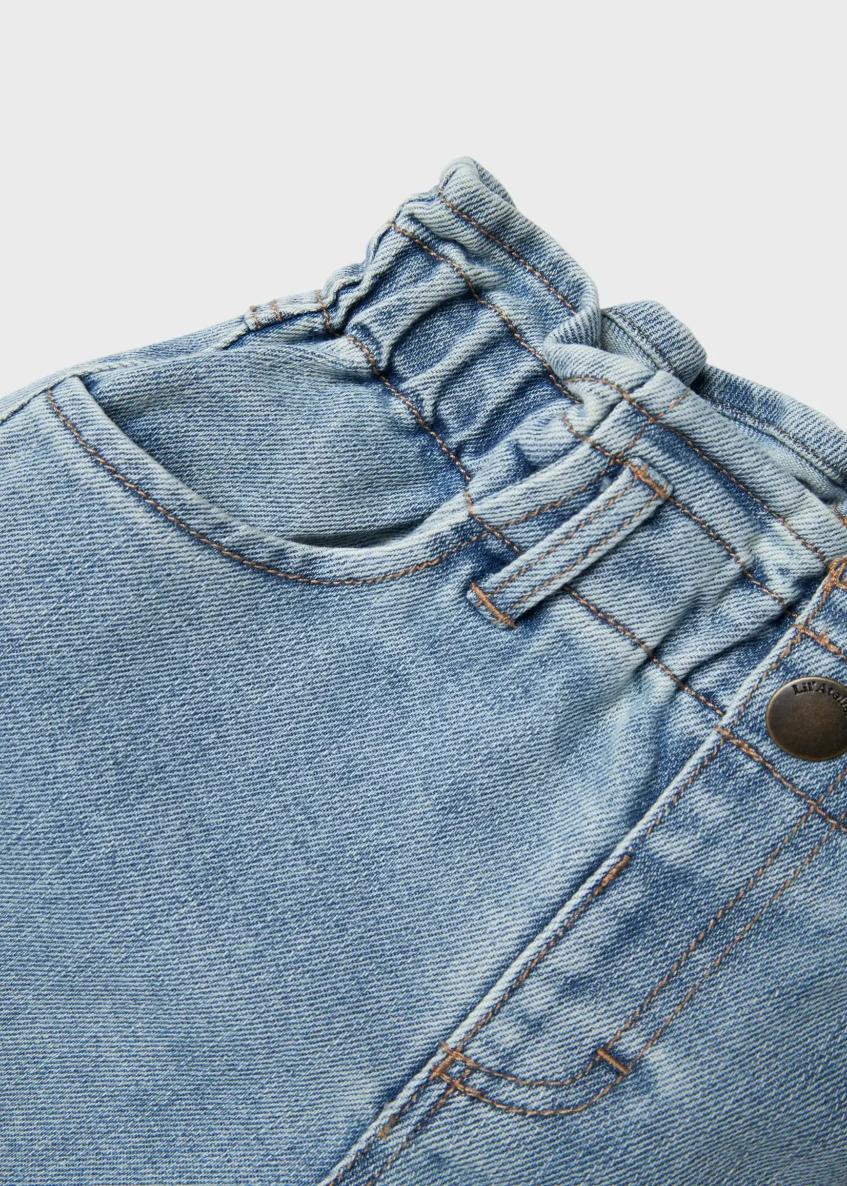 Lil' Atelier | NMFDARLEE LOOSE JEANS 2060-SE D LIL - Medium Blue Denim