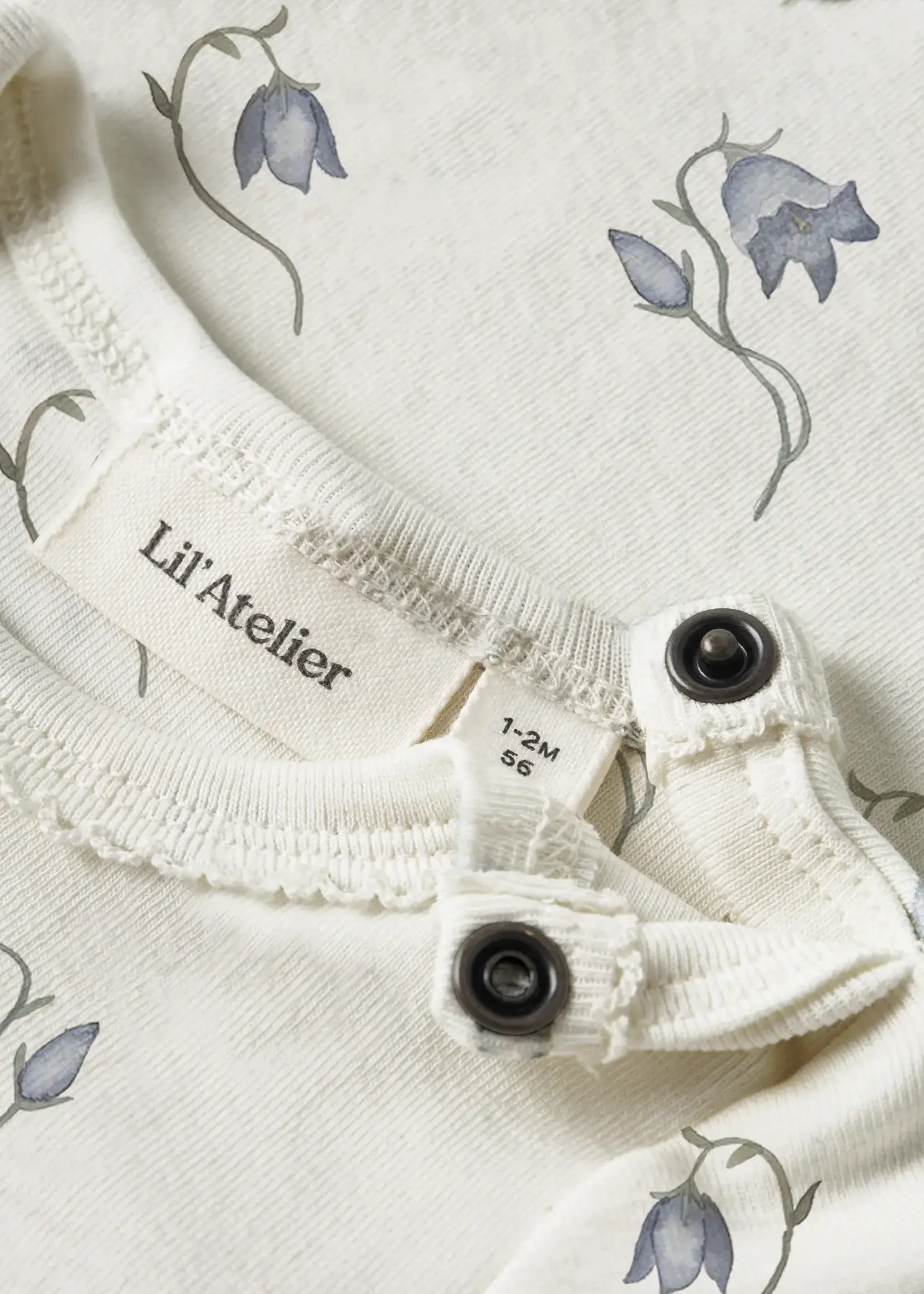 Lil'Atelier | NBFGAYO sag ls slim body lil - Coconut Milk/ bell Flowe