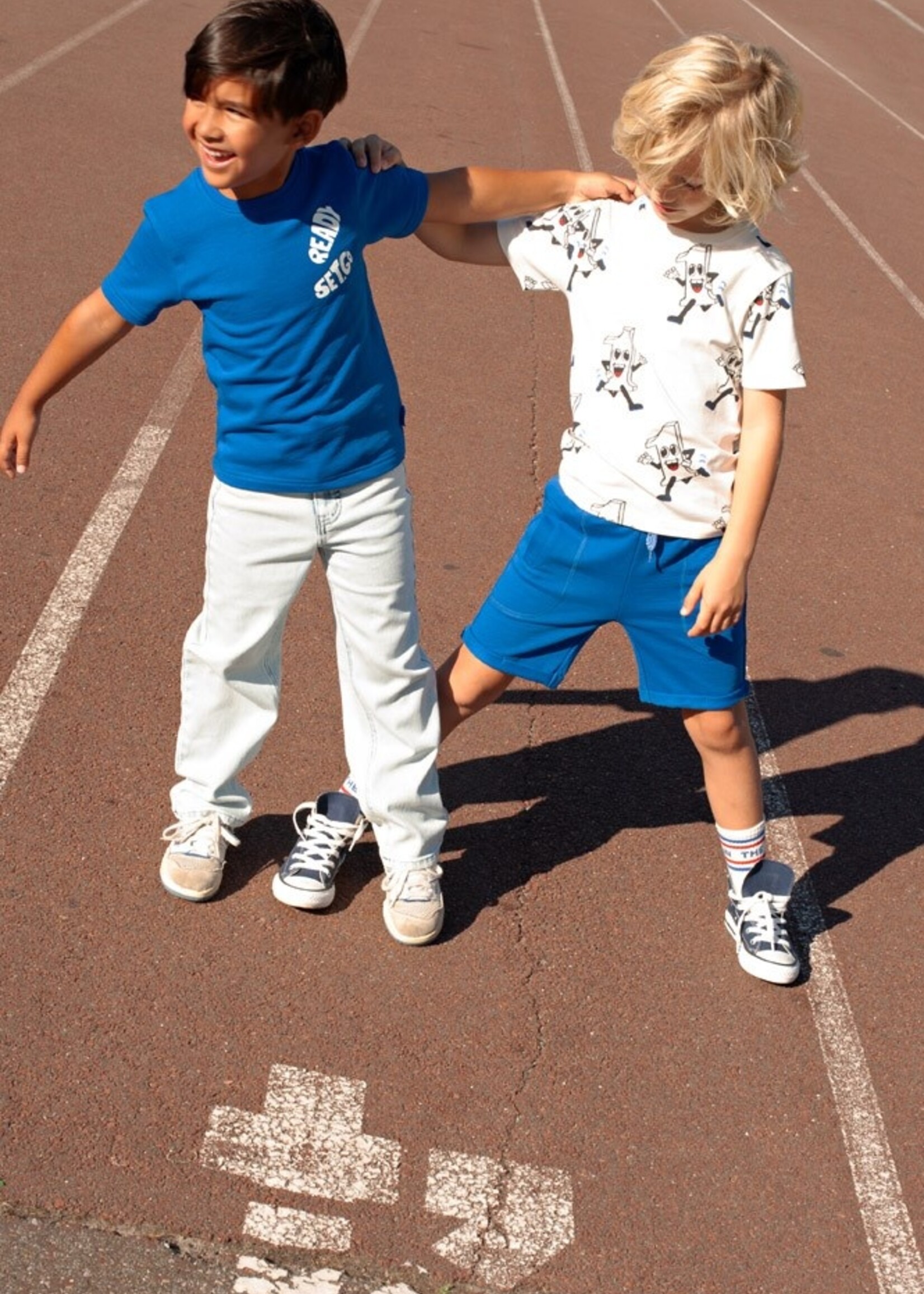 Sturdy Sturdy | T-shirt - Run the Day - Kobalt