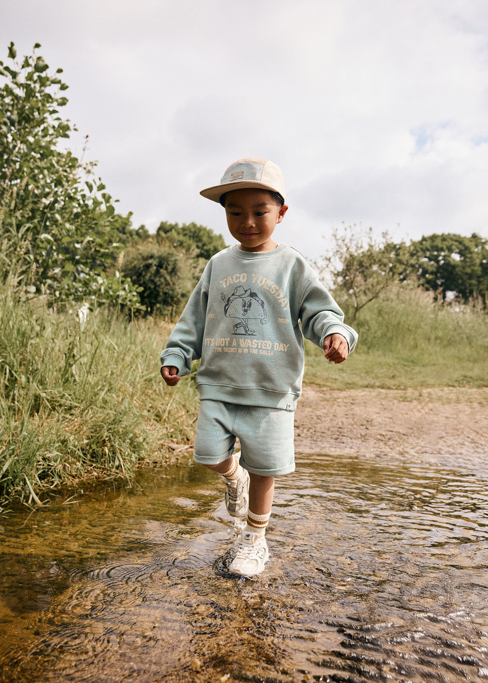 Daily7 Daily7 | Short Structure – Green