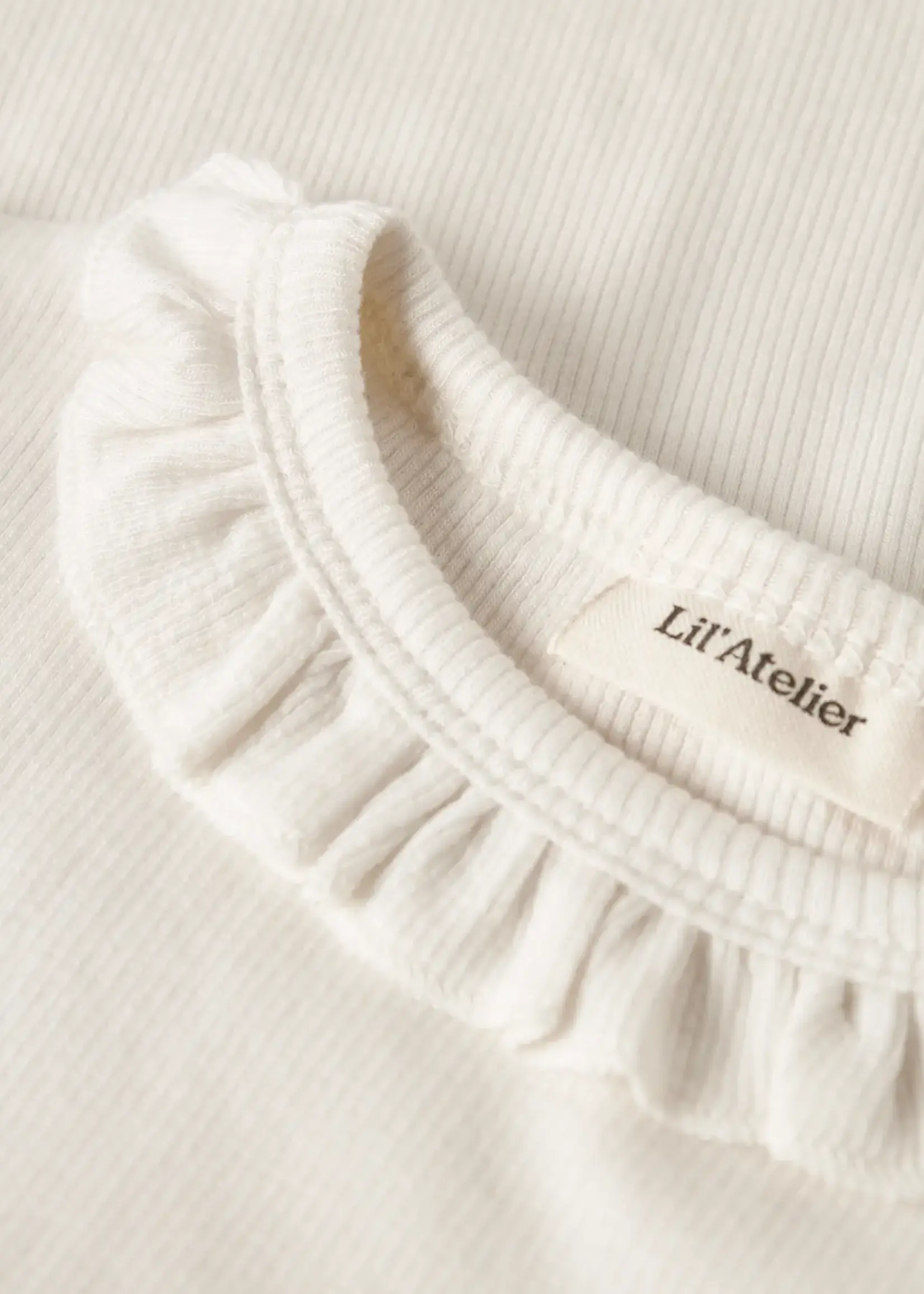 Lil' Atelier | NMFFRIJO LS SLIM TOP LIL - Coconut Milk