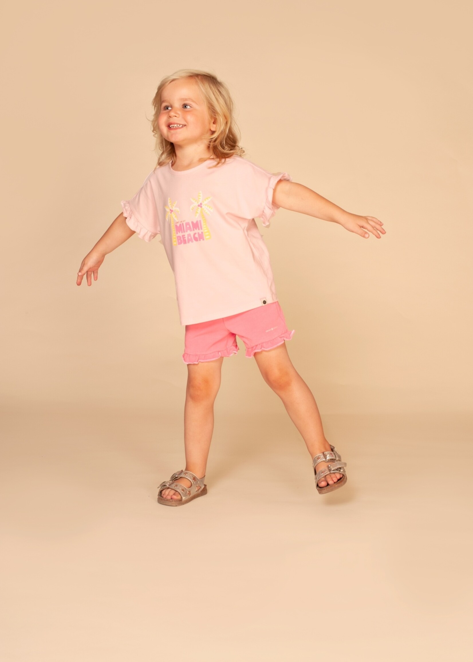 Stains & Stories | girls sweat short - Neon Pink