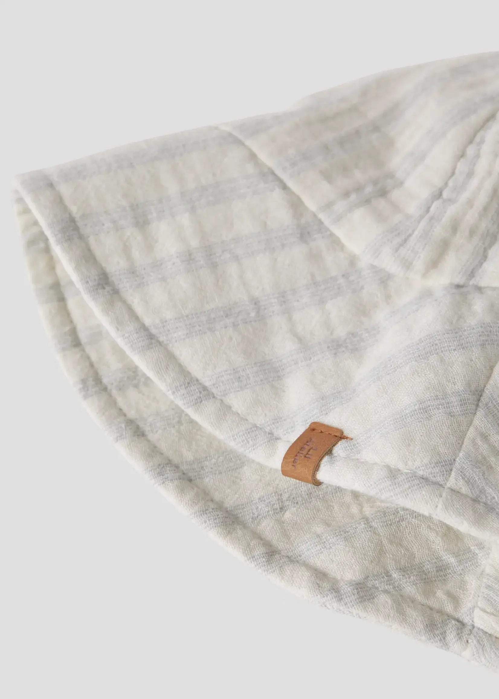 Lil’ Atelier Lil'Atelier | NBMHAGI sun hat lil - Coconut Milk/ Dusty Blue