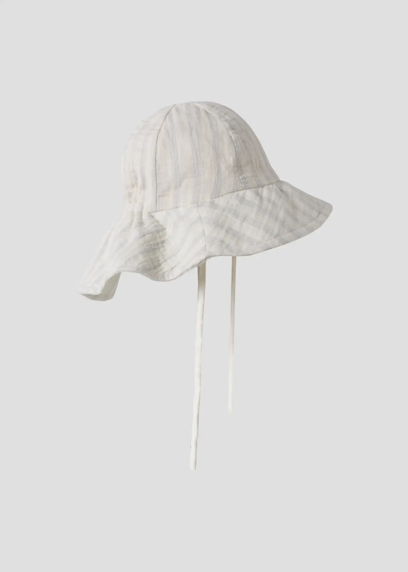 Lil’ Atelier Lil' Atelier | NBMHAGI sun hat lil - Coconut Milk/ Dusty Blue