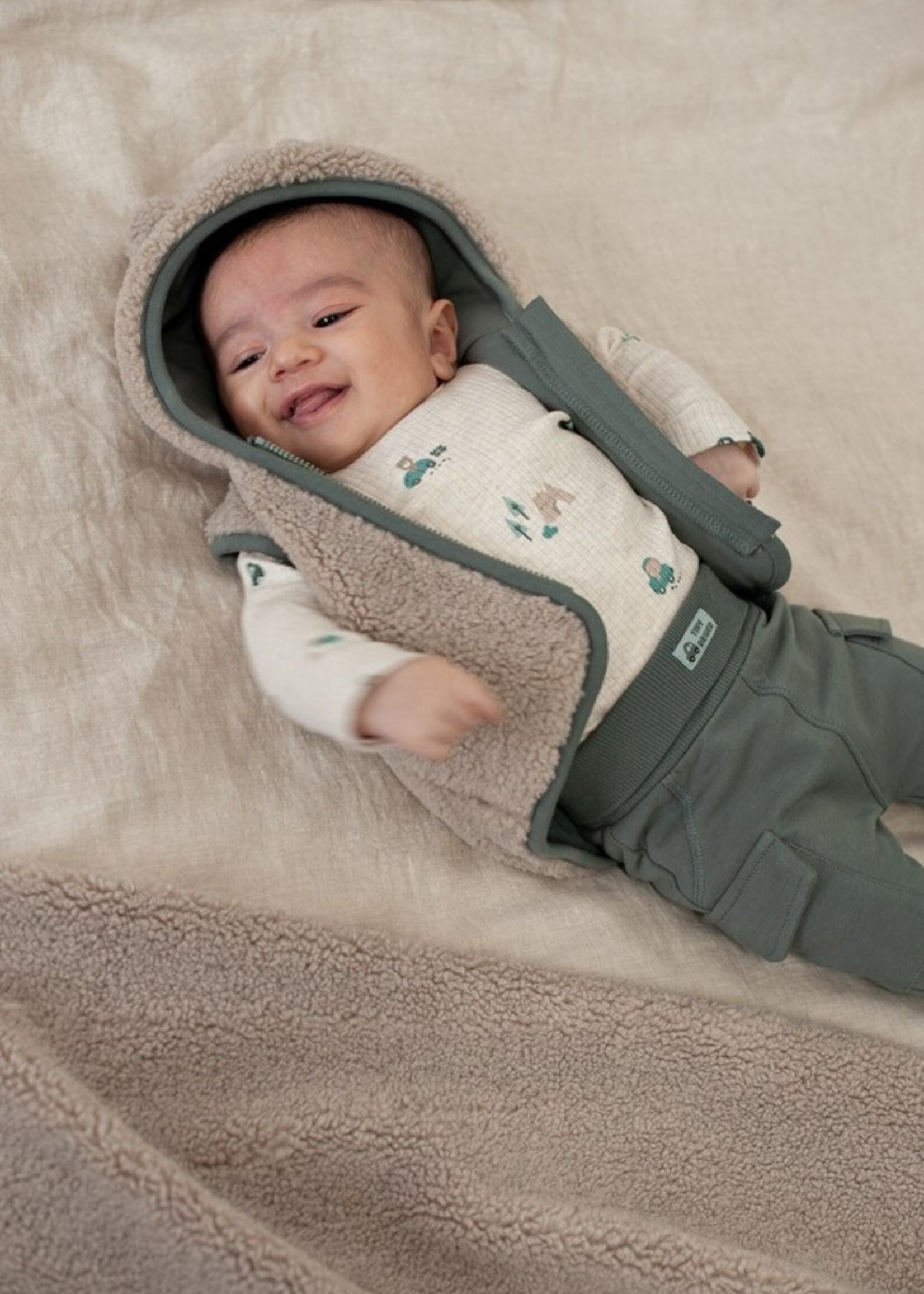 Feetje Feetje | Teddy bodywarmer met capuchon - Beep Beep