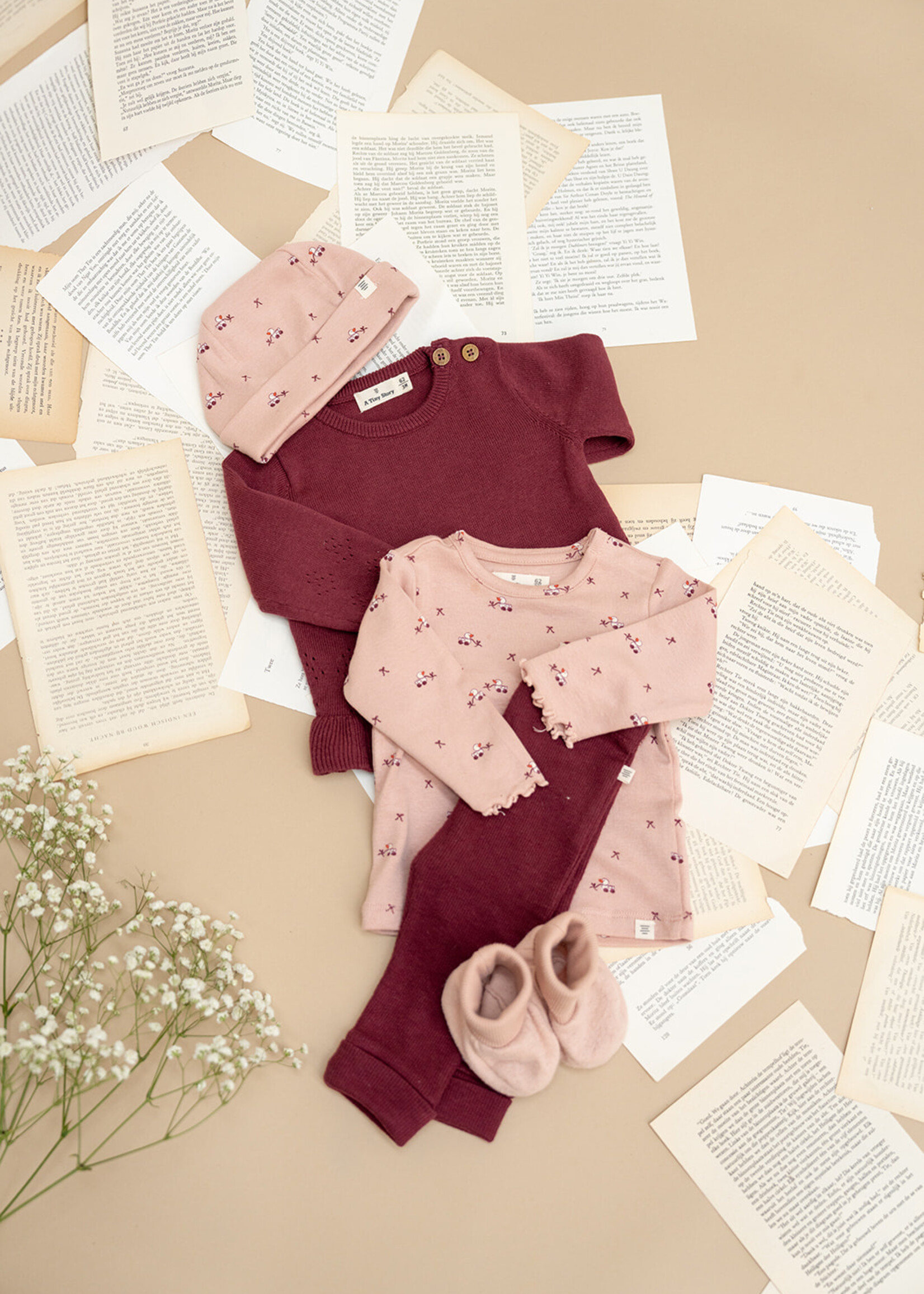 A Tiny Story A Tiny Story | baby hat- Old Pink