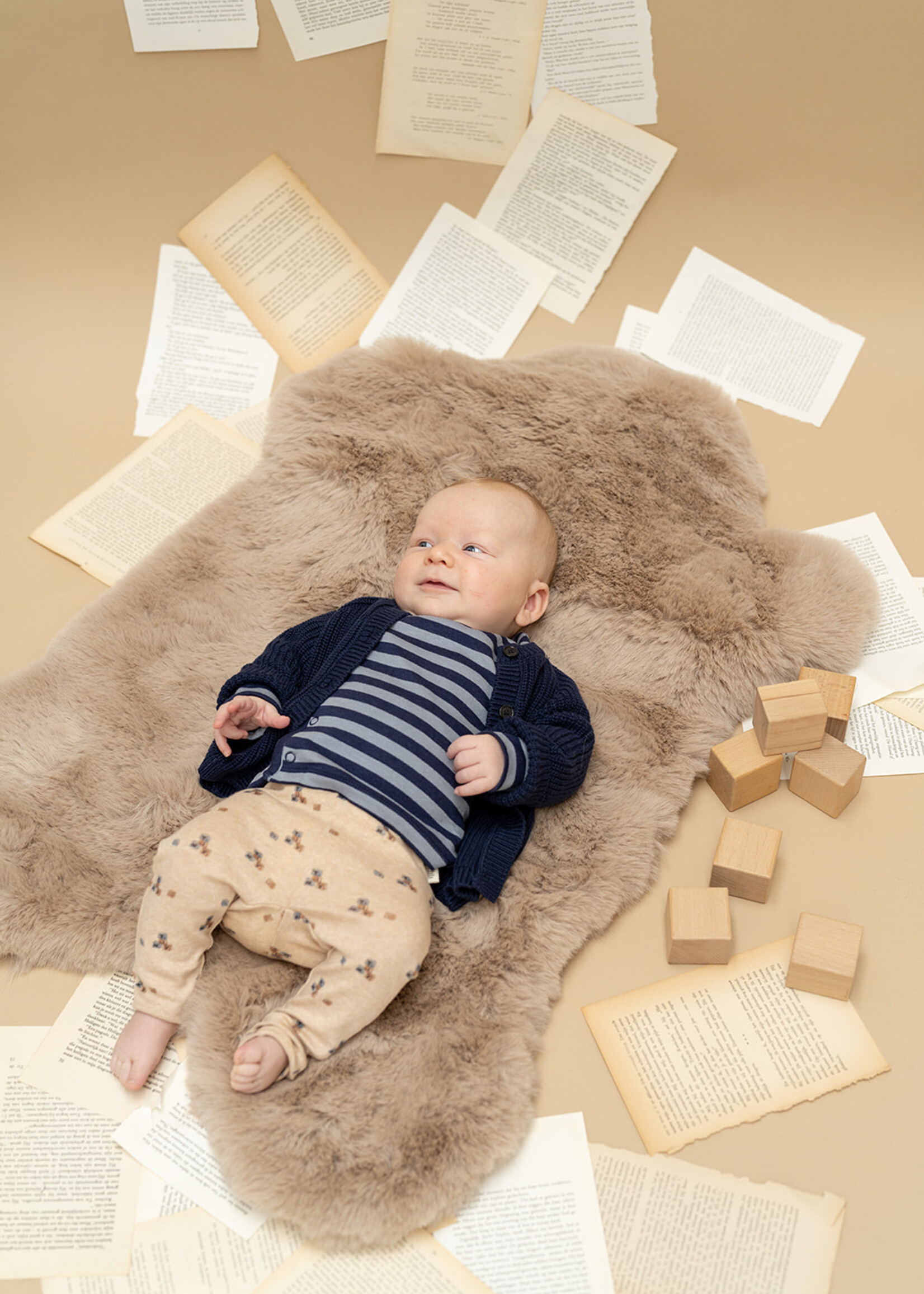 A Tiny Story A Tiny Story | baby cardigan – Dark Blue