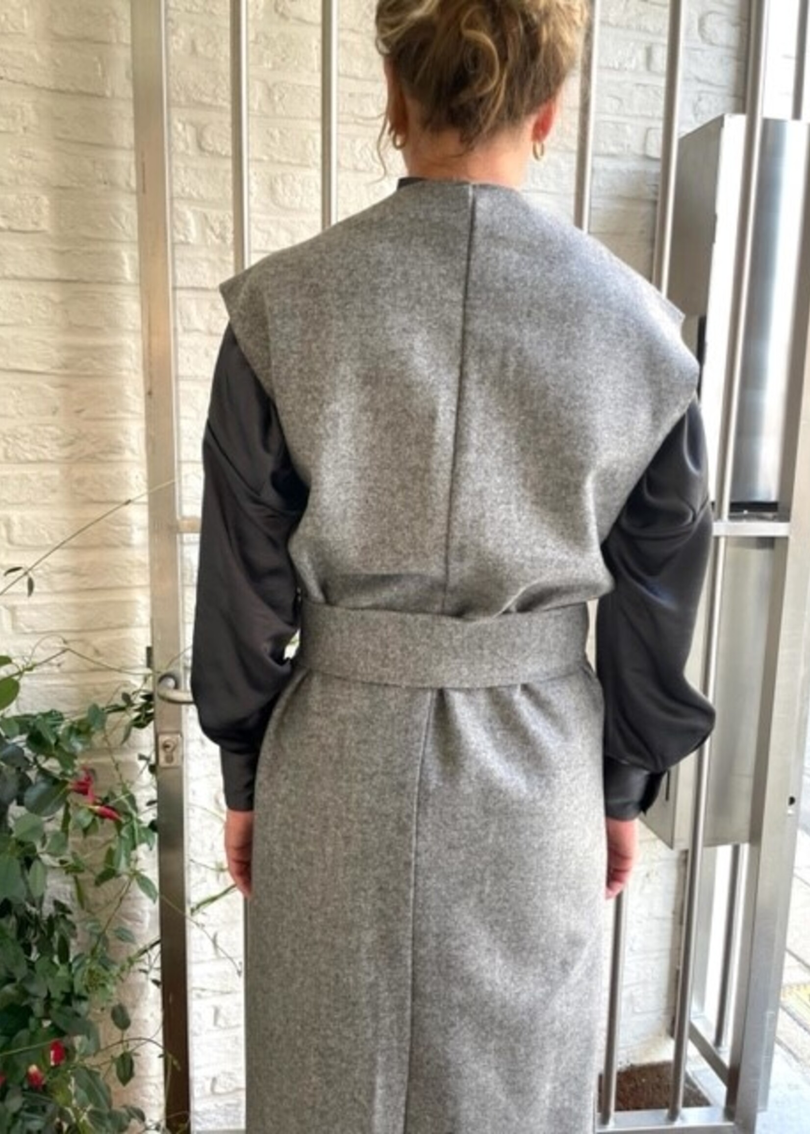 Les bo-hemiennes n105 coat sleeveless wool