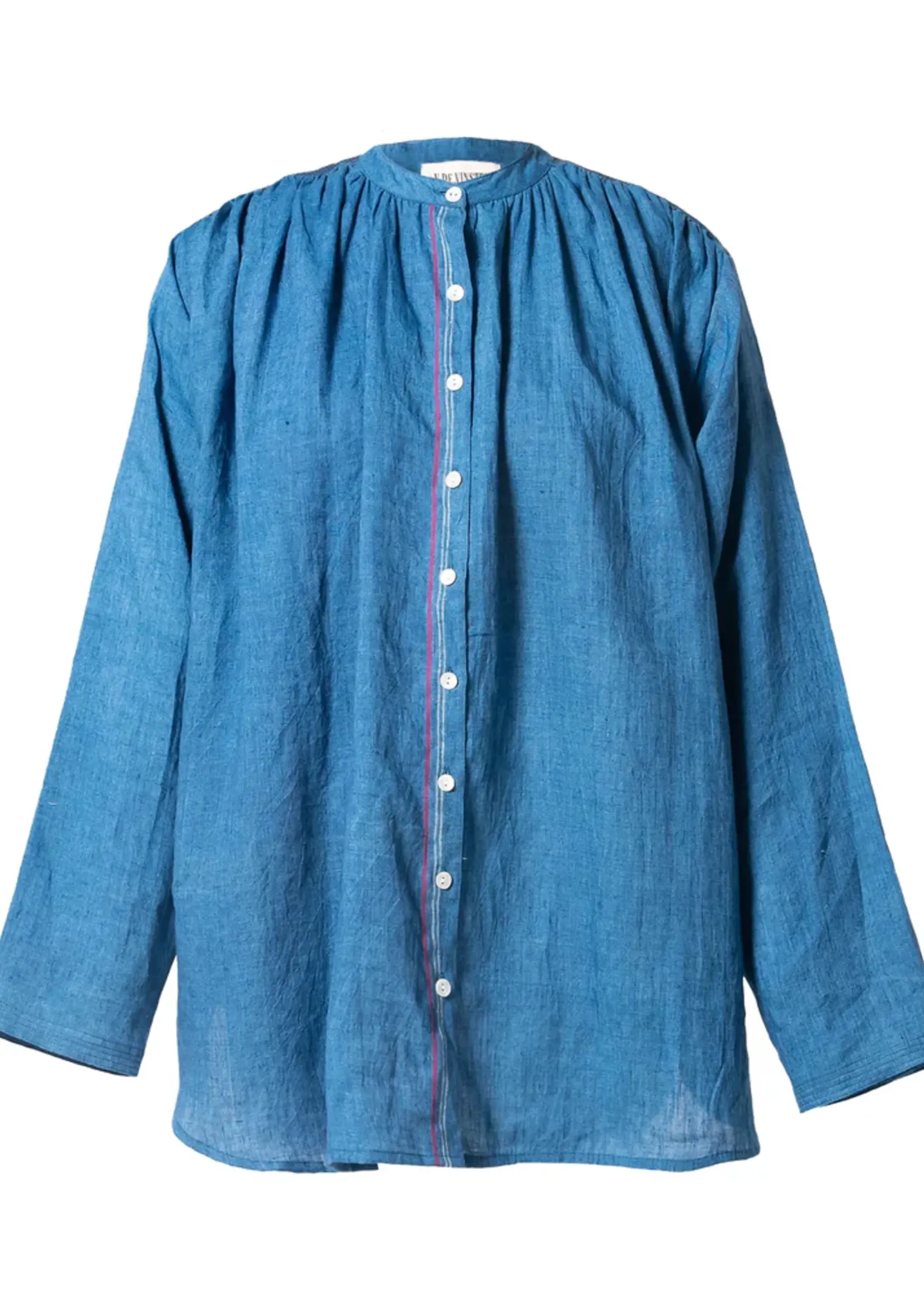 V de Vinster Abril shirt