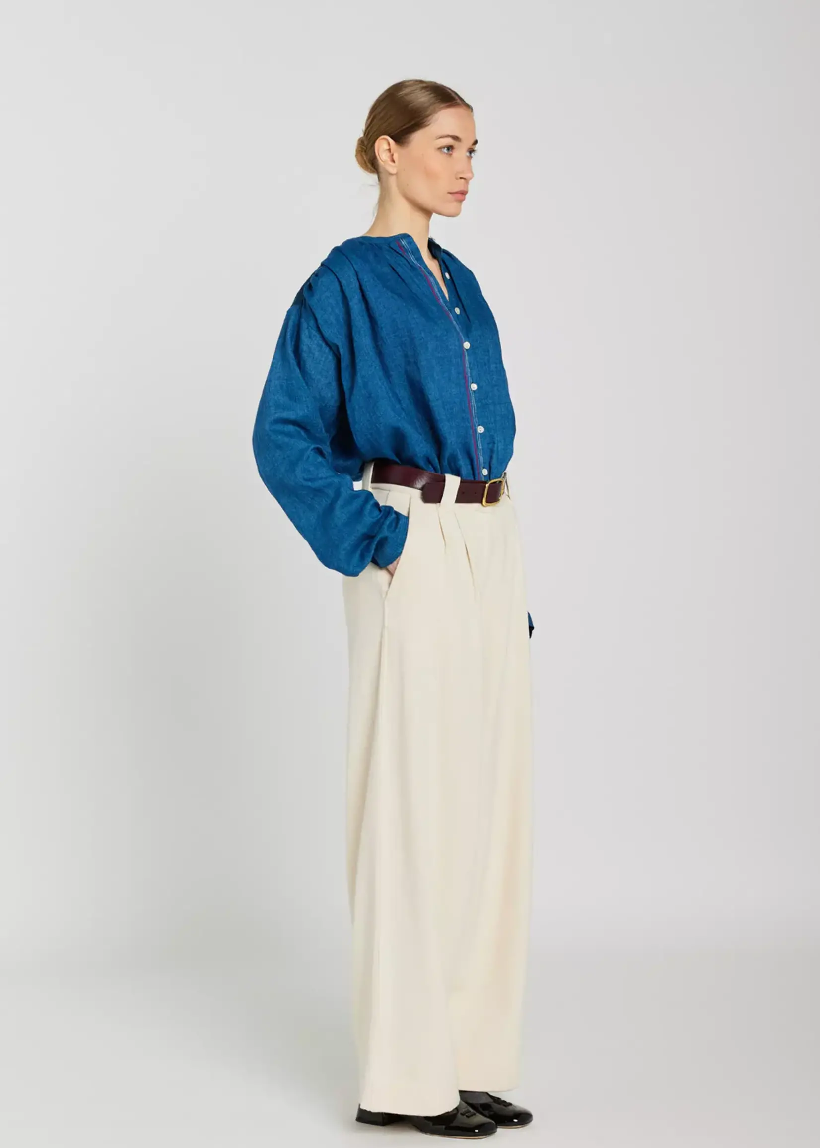 V de Vinster Abril shirt