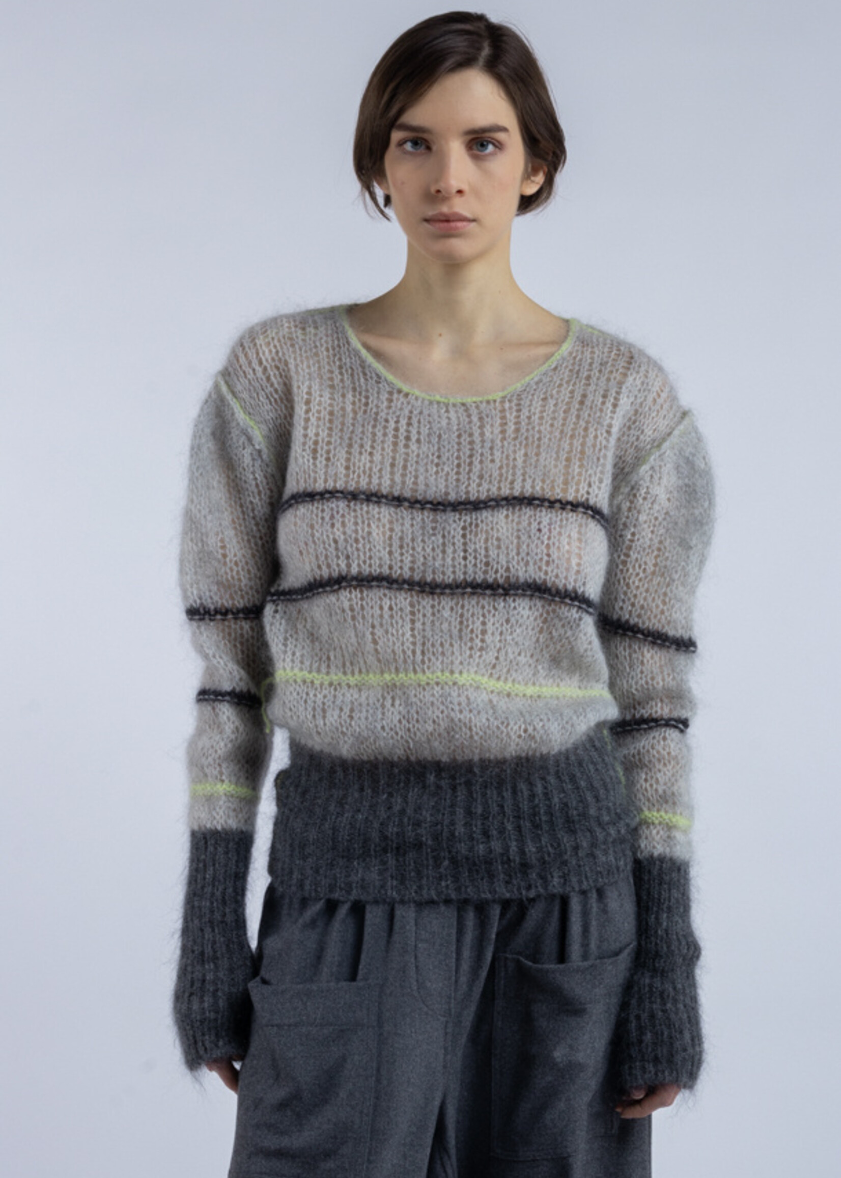 Phisique du role Net mohair roundneck sweater