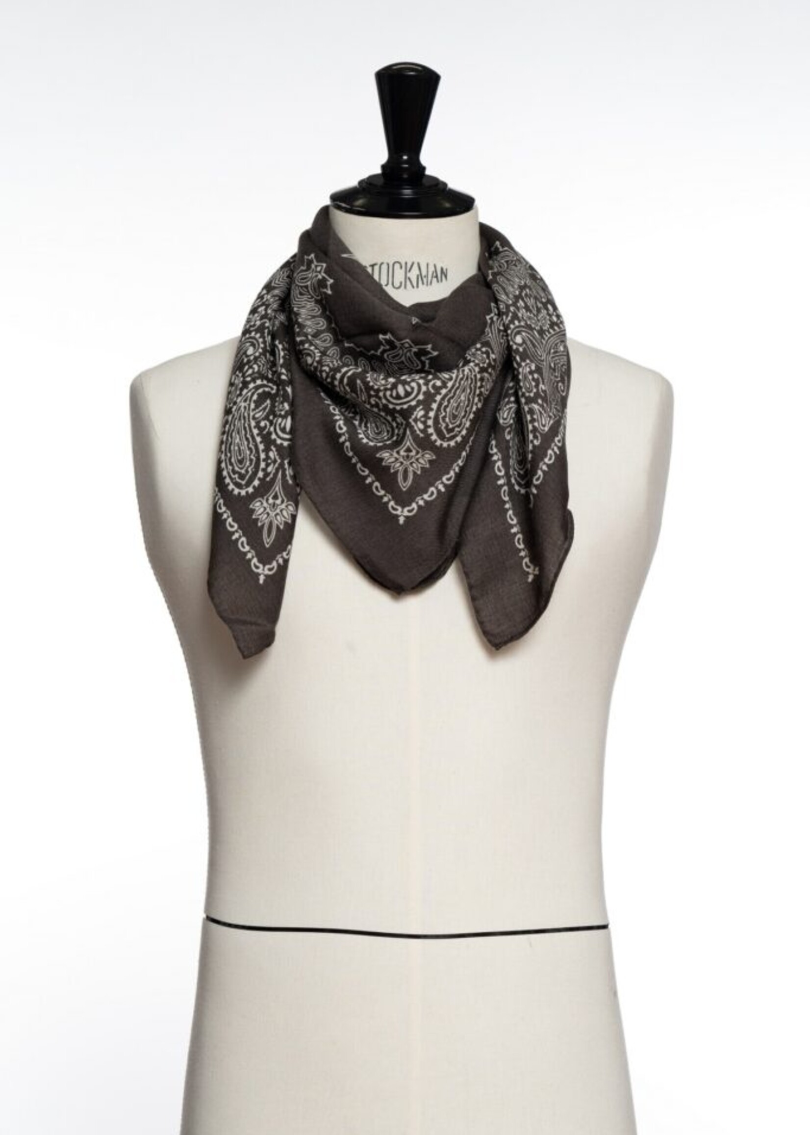 Destin Judy carre mud 90 x 90 100% wol