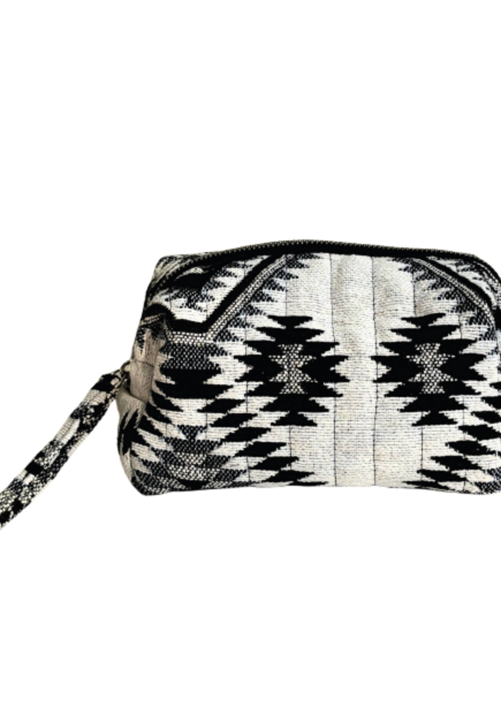 Khus Western chic black and white