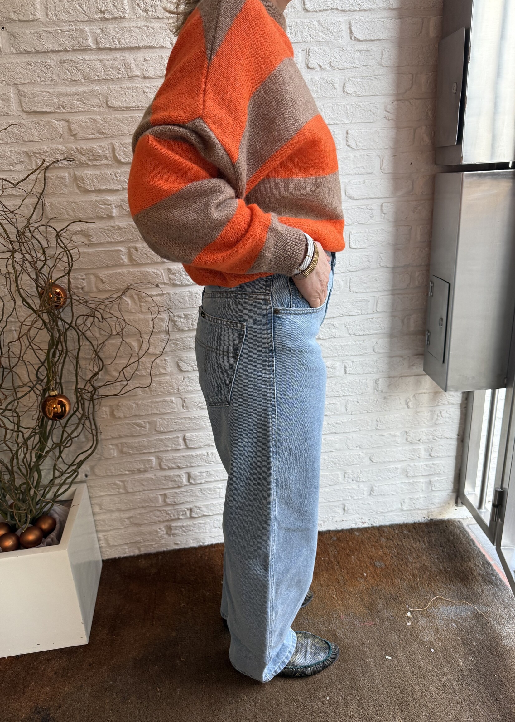 Lois Dali bleach 3503 7995